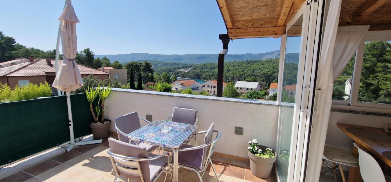 Apartmani Dutkovic Vrboska Buitenkant foto