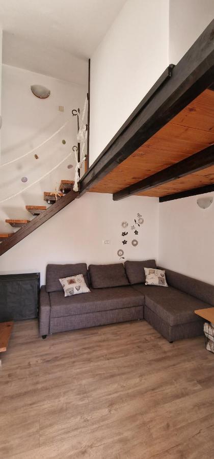 Apartmani Dutkovic Vrboska Buitenkant foto