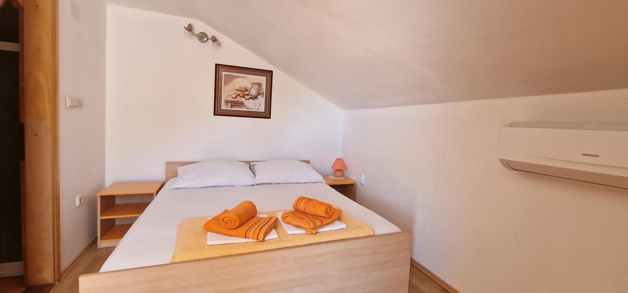 Apartmani Dutkovic Vrboska Buitenkant foto