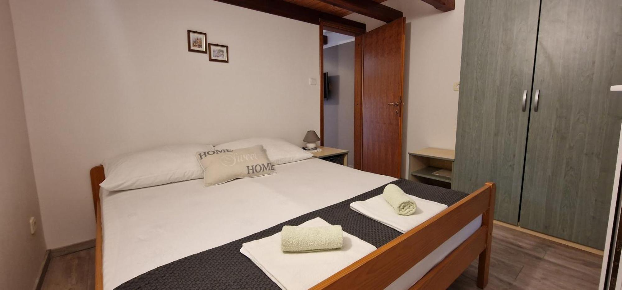 Apartmani Dutkovic Vrboska Buitenkant foto
