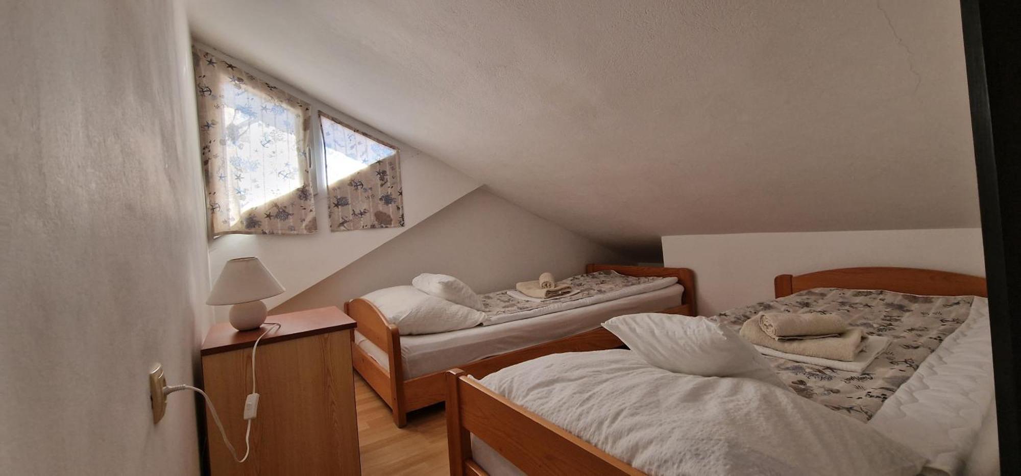 Apartmani Dutkovic Vrboska Buitenkant foto